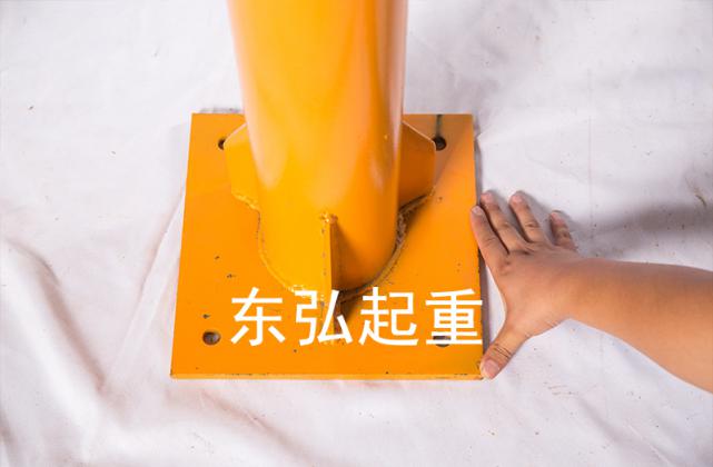 車載小吊機(jī)底座有鑄鐵鋼材制成