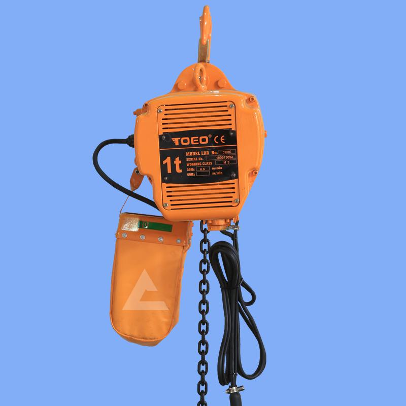 電動葫蘆用來起吊模具